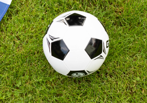 How Much Air Do You Put in a Soccer Ball/Football - Tutorial 