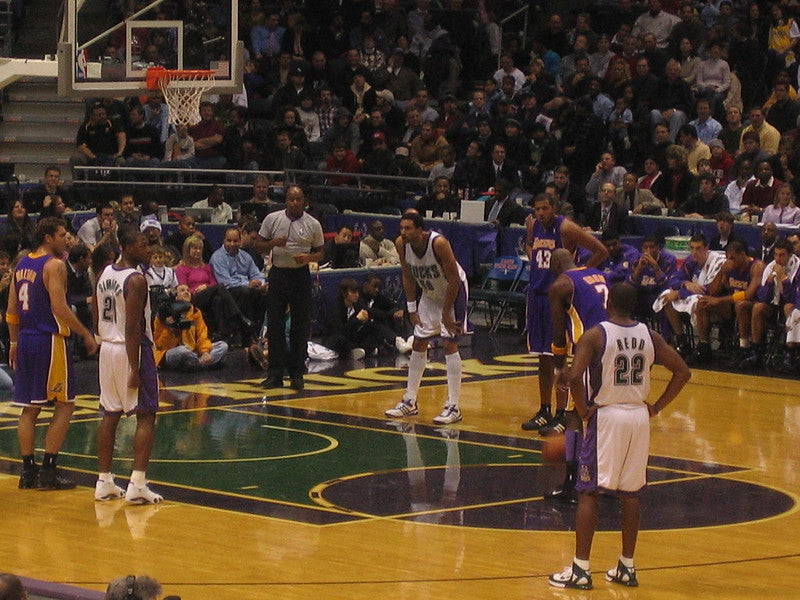 When Is The Basketball Season for NBA, NCAA, WNBA, & High School Basketball?